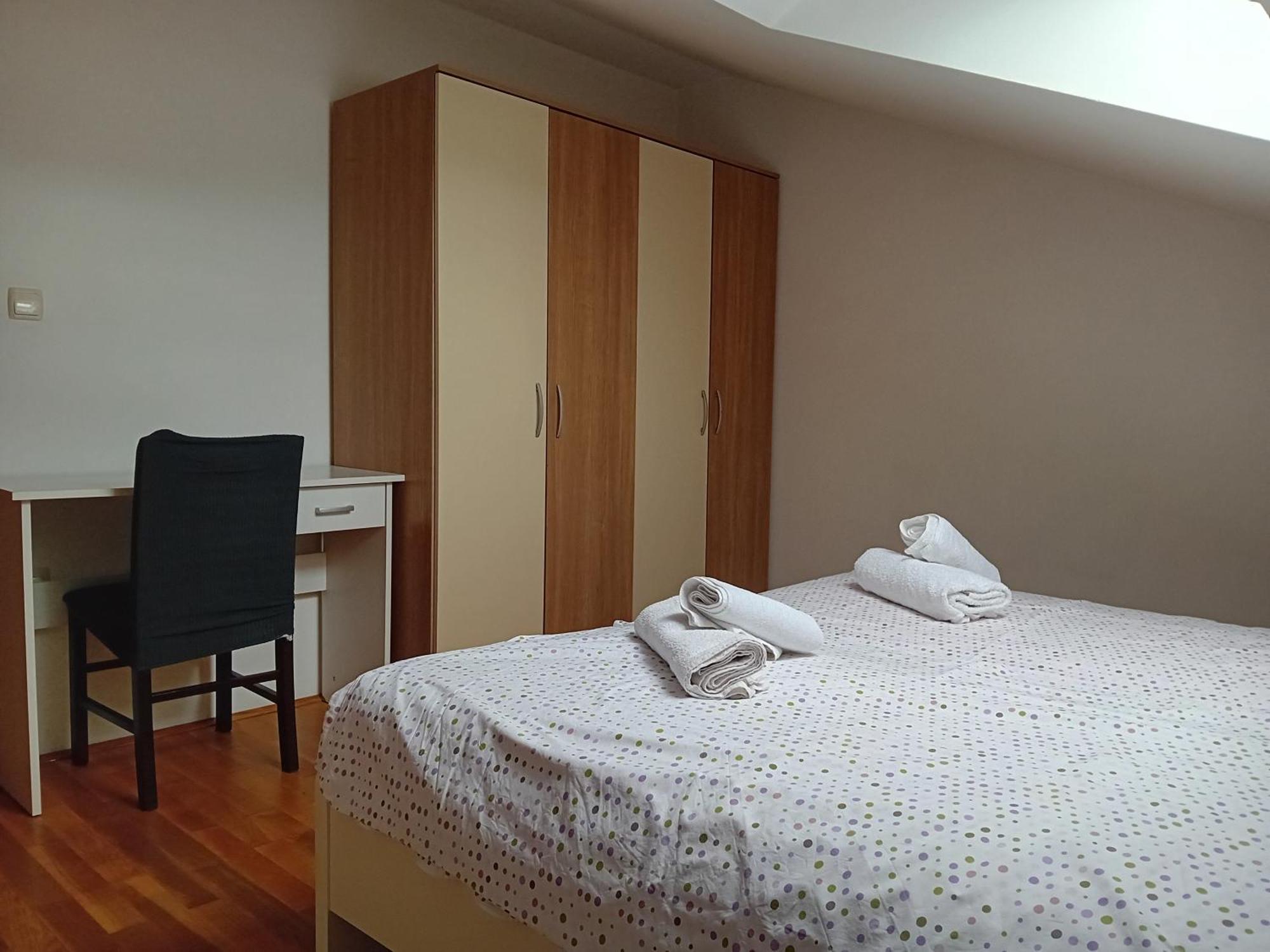 Apartmani Ana I Predrag Lopar Oda fotoğraf
